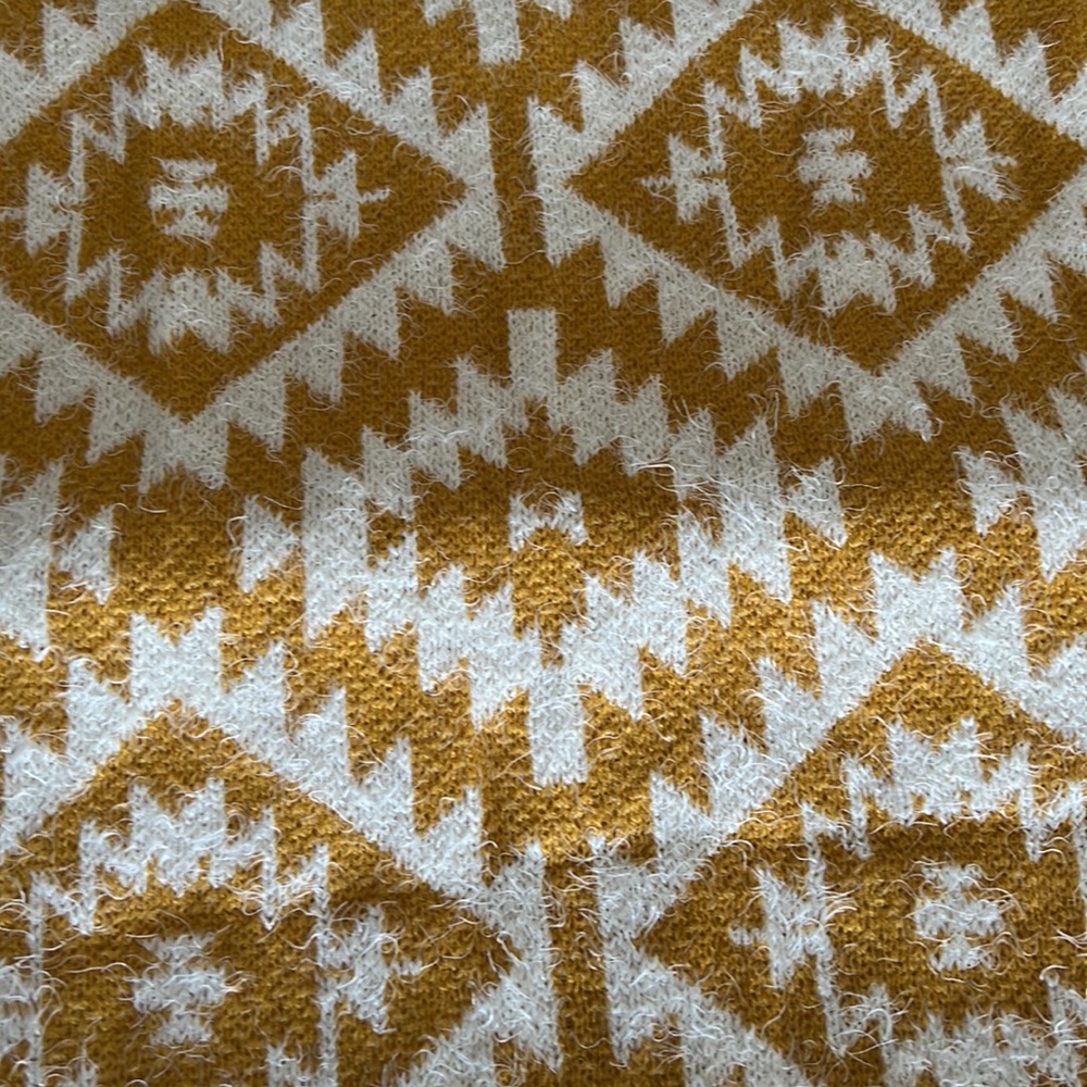 NWT Geometric Infinity Scarf - Picture 3 of 3